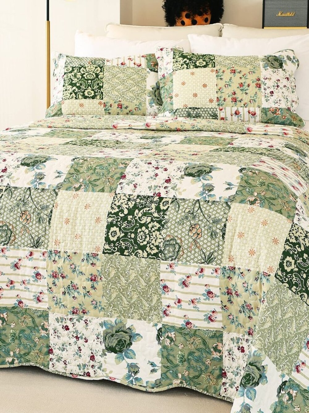 Summer Floral Queen Quilted Bedspread,Romantic Green Quilt Set,Reversible